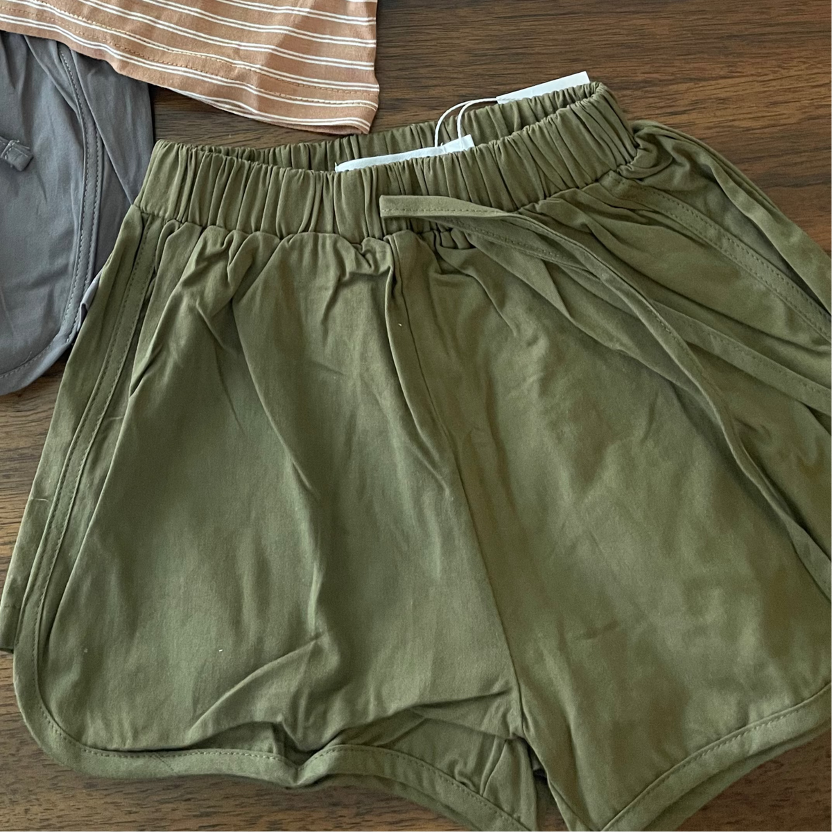 Shoreline Shorts - Green